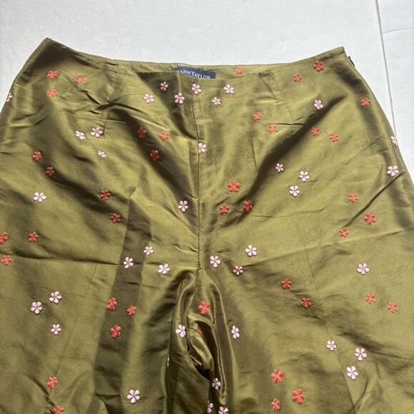 Ann Taylor Women's Silk Floral Olive Green Pants Pink/White Flowers Size 6 - Picture 2 of 8